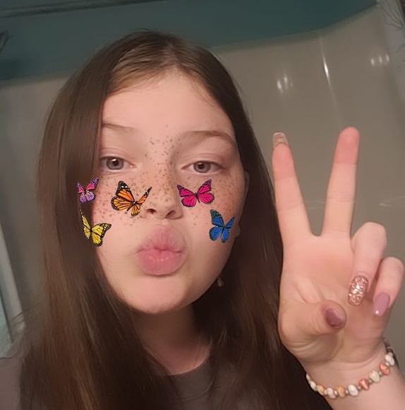 Meet your Posher, Chloe - Picture 1 of 1